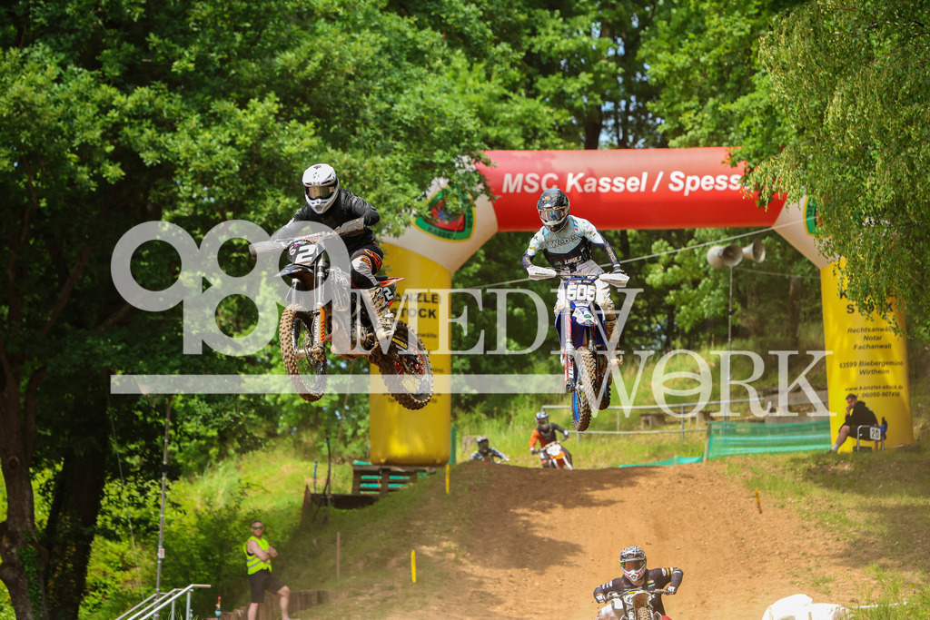 5E6A4932 | 989 MEDIAWORK