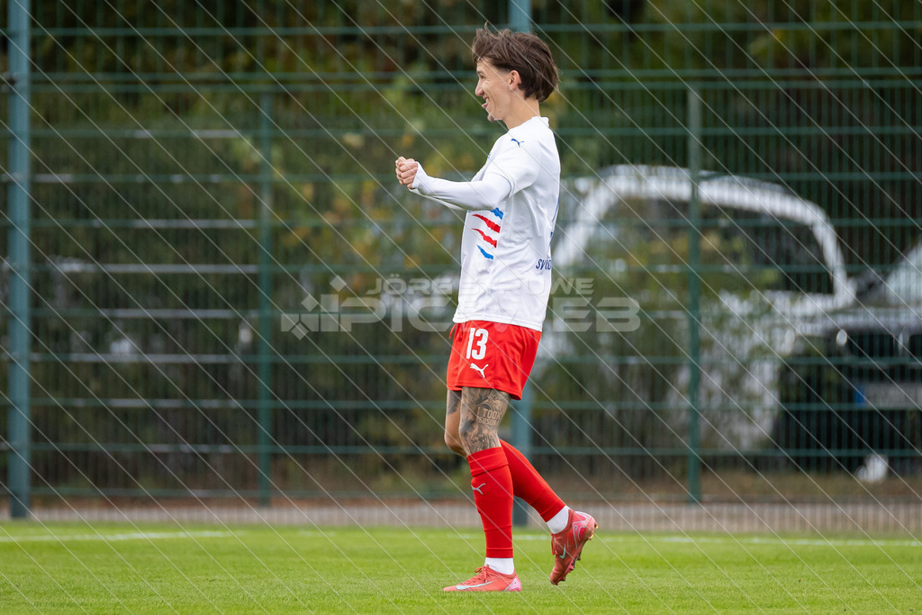 20251004_Picselweb-Fotografie_1R3_3375_web | Bezirkspokal Viertelfinale, SV Ahlerstedt/Ottendorf - SV Drochtersen/Assel II, Ergebnis 0:3. Foto: Jörg Struwe - picselweb.de - Realisiert mit Pictrs.com