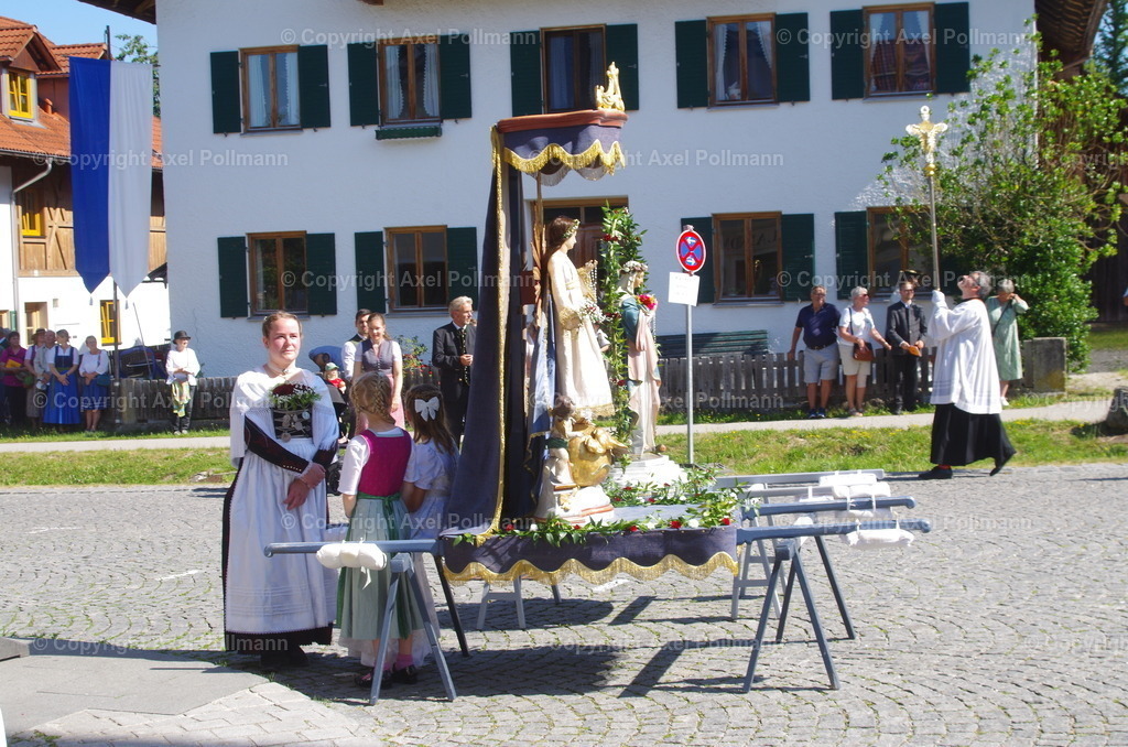 IMGP5475 | fotografiert von Axel PollmannLeonhardi Wallfahrt Benediktbeuern und Murnau, Fronleichnam, Fasching, Landschaft im Loisachtal und Benediktbeuern  - Realisiert mit Pictrs.com