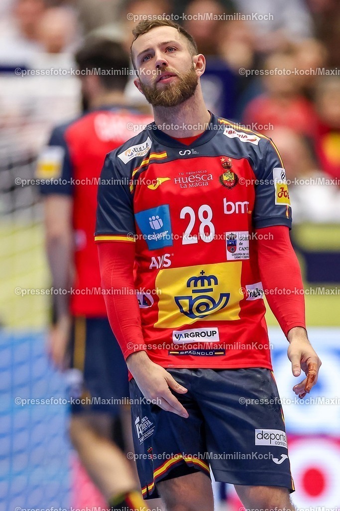 EHF15012601121 | 15.01.2026, Handball, Men's EHF EURO 2026, Spanien - Serbien, Jyske Bank Boxen in Herning, Dänemark, Preliminary Round:  Aleix Gomez Abello (Espania #28) 