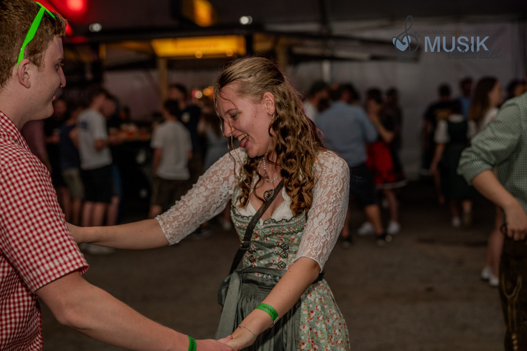 DSC_3423 | "Fussifoto.com – Ihr Ansprechpartner für hochwertige Fotografie! Entdecken Sie kreative Bilder und professionelle Dienstleistungen. Kontaktieren Sie uns für Ihre Projekte!"