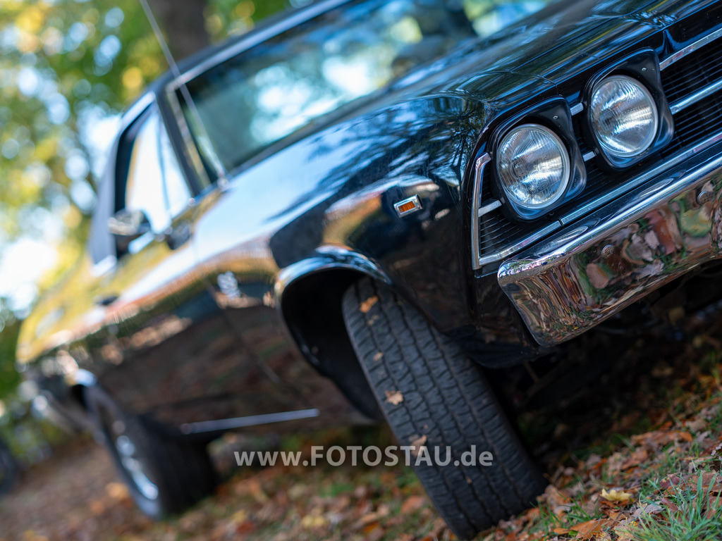 20251018-00194 | Erleben Sie hier die Faszination der klassischen Fahrzeuge in Bildern und lassen sich begeistern! - Realisiert mit Pictrs.com