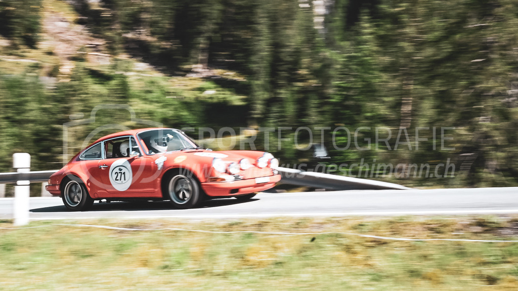 19. Arosa ClassicCar 2023 - 1. September 2023 | 19. Arosa ClassicCar 2023
Arosa, Schweiz
Zellweger Urs aus Zug mit der Startnummer 271 in einem Porsche ST, Jahrgang 1969, in der Klasse Classic Trophy.
@arosaclassiccar, @arosa.official, #arosaclassiccar, #arosa, #76curves, #classiccar
Bild: Sportfotografie Markus Aeschimann | www.markus-aeschimann.ch - Realisiert mit Pictrs.com