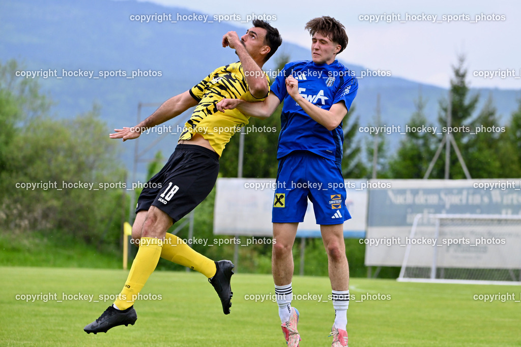 FC Faakersee vs. URC Thal Assling | #18 Andreas Unterguggenberger FC Faakersee, #13 Philipp Perfler URC Thal Assling, FC Faakersee vs. URC Thal Assling, FC Faakersee vs. URC Thal Assling am 04.05.2025 in Finkenstein (Sportplatz Finkenstein), Austria, (Photo by Bernd Stefan)