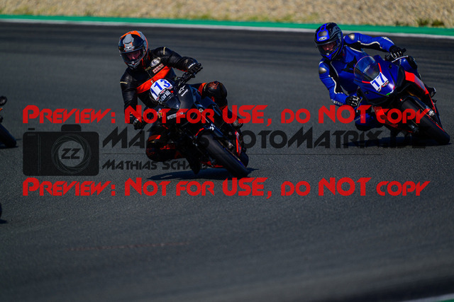 MaZZes_FotoMatrix_240725_6007705_7187 | BLAU