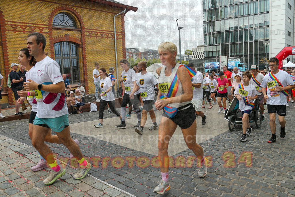 250920_1301_EX1_3861 | Sportfotografie im Rhein-Sieg Kreis, Köln, Bonn, NRW, Rheinland Pfalz, Hessen, etc. Unser Tätigkeitsfeld umfasst den Laufsport vom Volkslauf über den Marathon, Duathlon, Triathon bis zum Ultralauf wie Kölnpfad Ultra oder Schindertrail.