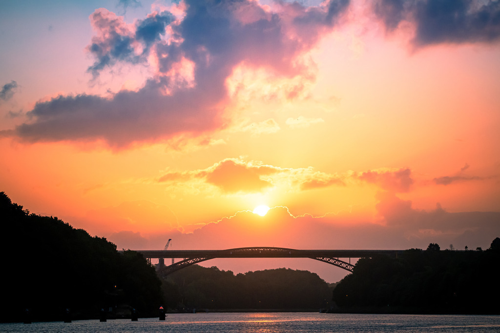 CCI_8459 | Entdecken Sie hochwertigen Fotodruck auf Leinwand, Acrylglas, Alu-Dibond und weiteren Materialien bei Fotodruck Online. Gestalten Sie individuelle Wandbilder in bester Qualität – ideal für besondere Erinnerungen und stilvolle Dekorationen. 