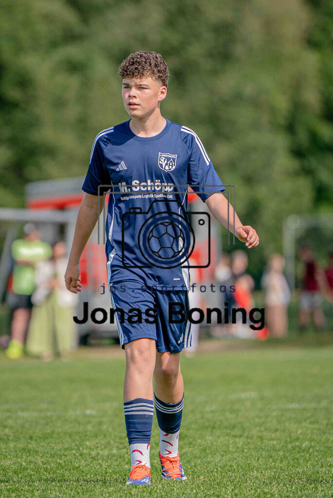 Fußball I C-Junioren I Saison 2025-2026 I Pfingsturnier Langförden I 13474 | jns.sportfotos - Realisiert mit Pictrs.com