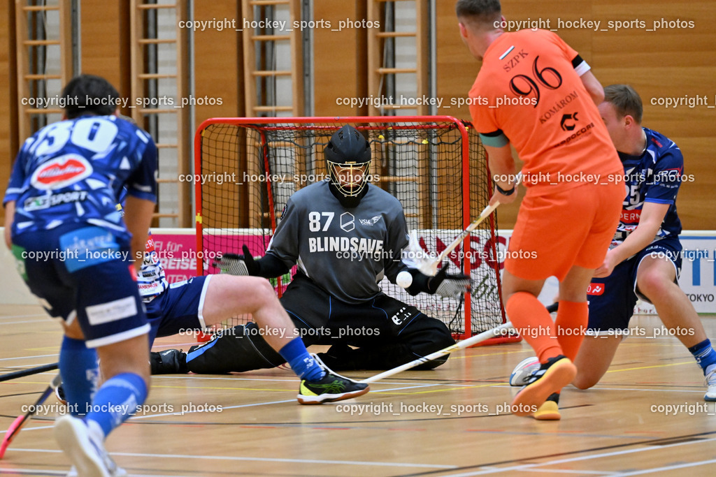 VSV Unihockey vs. SZPK Floorball | #87 Timmo Taurer VSV Unihockey, #96 Péter Pfneiszli SZPK SÁROSI OPTIKA KOMÁROM, VSV Unihockey vs. SZPK Floorball, VSV Unihockey vs. SZPK Floorball am 23.11.2024 in Villach (Ballspielhalle St. Martin), Austria, (Photo by Bernd Stefan)