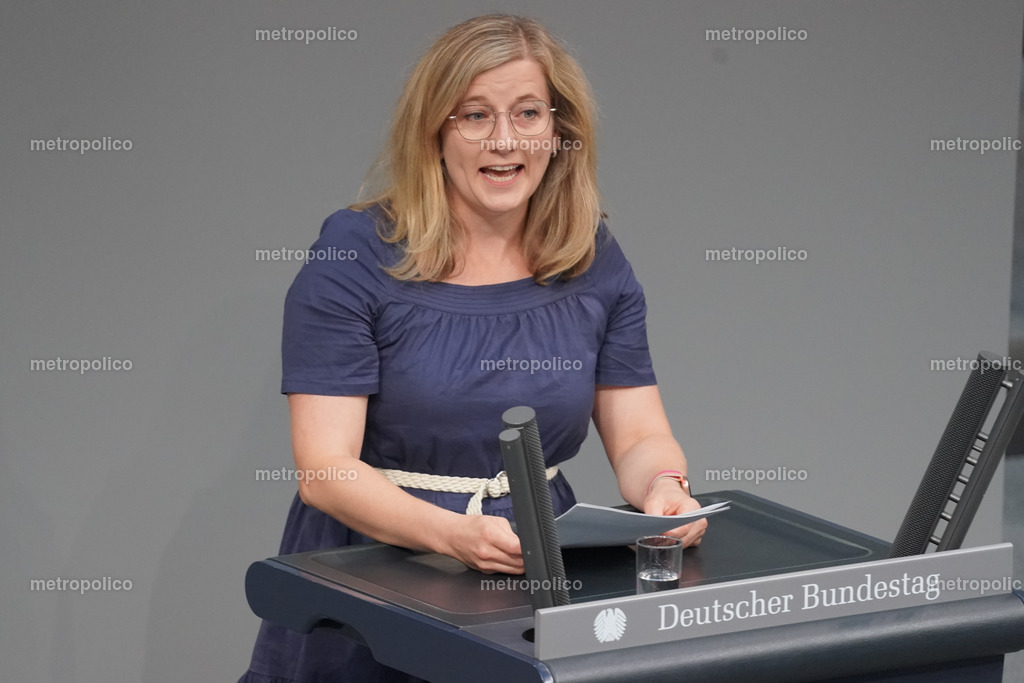 Kristine Lütke | Metropolico