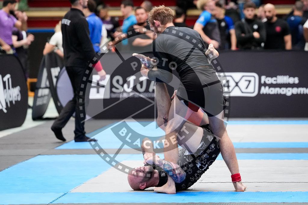 20250920PBB5822 | Athletes compete during the AJP Tour Hamburg International Jiu-Jitsu Championship, on September 20, 2025 in Hamburg, Germany. © Chiara Dazi / photoblackbelt