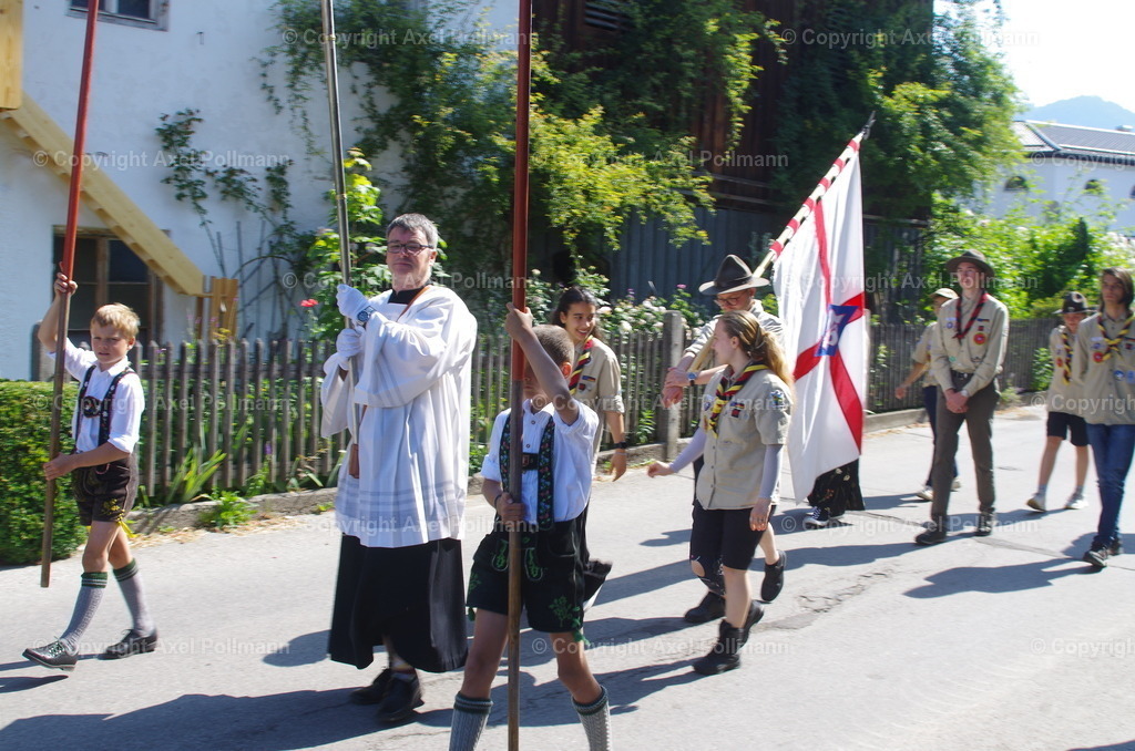 IMGP3942 | fotografiert von Axel PollmannLeonhardi Wallfahrt Benediktbeuern und Murnau, Fronleichnam, Fasching, Landschaft im Loisachtal und Benediktbeuern  - Realisiert mit Pictrs.com