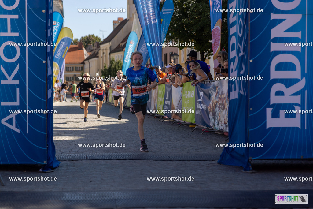 VJ__3249 | Stadtlauf Erding 2025 #stadtlauferding #erdingstadtlauf #stadtlauf_erding #laufmotivation #trisporterding #yourpictrs #sportshot_your_pictrs