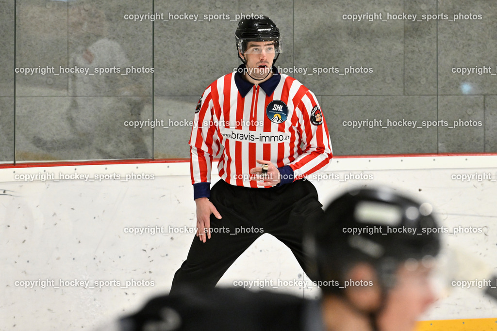 Kuss & Kuss Kings vs. Golden Bulls | Wolfgang Puff Referee, Kuss &amp; Kuss Kings vs. Golden Bulls, Kuss &amp; Kuss Kings vs. Golden Bulls am 30.05.2025 in Ferlach (HTC Eishalle Ferlach), Austria, (Photo by Bernd Stefan)