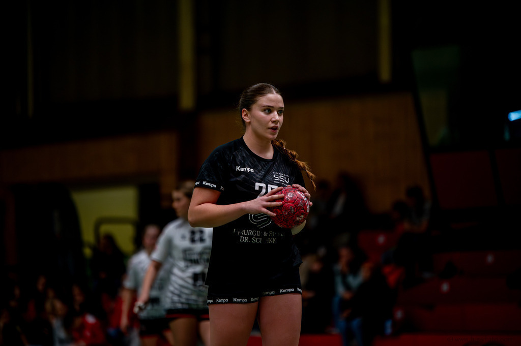 DSC_8022 | "Fussifoto.com – Ihr Ansprechpartner für hochwertige Fotografie! Entdecken Sie kreative Bilder und professionelle Dienstleistungen. Kontaktieren Sie uns für Ihre Projekte!"