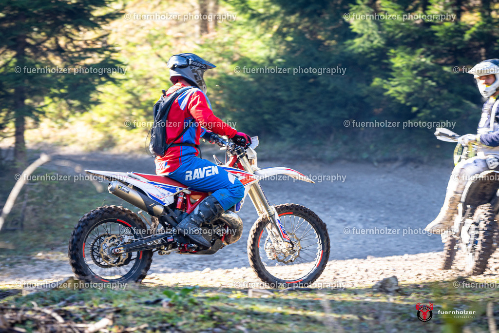fuernholzer_241026-C2-99 | Fotografische Impressionen von der Red Stag Enduro Extreme by fuernholzer-photography.com. Endurosport in Österreich fotografisch festgehalten von fuernholzer. Auftragsfotografie für Private, Gewerbefotos und Industriefotografie. Eventfotografie, Sportfotografie und Motorsportfotografie. Anbieter von Fotoworkshops, Fototraining, fotografischen Vorträgen und Fotoseminaren.