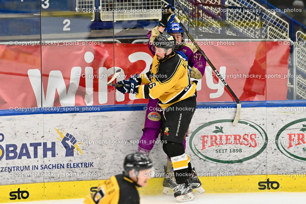 EC Kellerberg vs. EC Arnoldstein | #16 Rossmann Manuel EC Arnoldstein, #97 Schwab Yannic EC Kellerberg, EC Kellerberg vs. EC Arnoldstein, EC Kellerberg vs. EC Arnoldstein am 31.01.2025 in Villach (Stadthalle Villach), Austria, (Photo by Bernd Stefan)