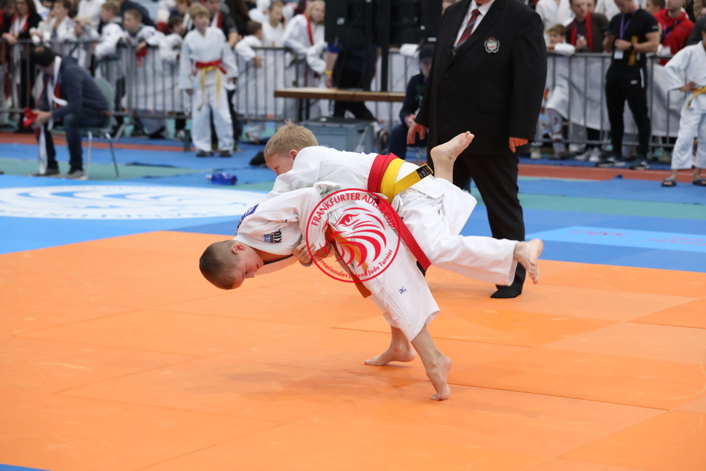 1J7A3207 | Fotos vom Adler Cup - Pictures from Adler Cup

Hier findet Ihr alle Eindrücke und großen Momente der Adler Cup Wochenenden. Here you will find all impressions and great moments of the Adler Cup weekends. - Realisiert mit Pictrs.com