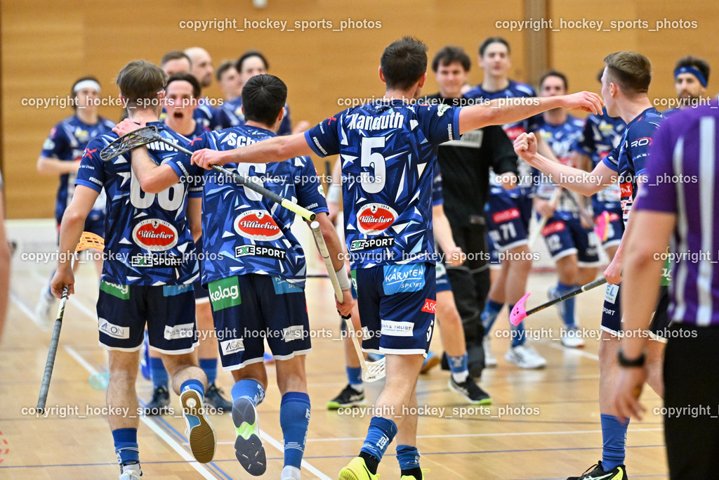 FBK Loka vs. VSV Unihockey | Jubel VSV Unihockey Mannschaft, ##5 Michael Kanduth VSV Unihockey, #6 Timo Schmid VSV Unihockey, #66 Jakob Rainer VSV Unihockey, FBK Loka vs. VSV Unihockey, FBK Loka vs. VSV Unihockey am 23.03.2025 in Villach (Ballspielhalle St. Martin), Austria, (Photo by Bernd Stefan)