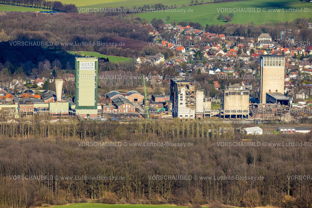 Gelsenkirchen230211070 | Luftbild, Ehemaliges DSK Bergwerk Lippe, Egonstraße, Abrissarbeiten, Stadtgrenze zu Gelsenkirchen, Westerholt, Hassel, Gelsenkirchen, Ruhrgebiet, Nordrhein-Westfalen, Deutschland