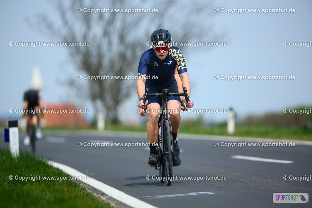154_TRA56265 | Neusiedlersee Radmarathon 2026@sportshot_your_pictrs #yourpictures#roadtowm2029 #nrm #neusiedlerseeradmarathon #neusiedlersee #neusiedlerseetourismus #burgenland #mörbisch #nrm26 #burgenlandtourismus #voglundco #poweredbyburgenlandtourismus #radsport #rad #marathon #ucigranfondo #visitburgenland #ucigranfondoworldseries