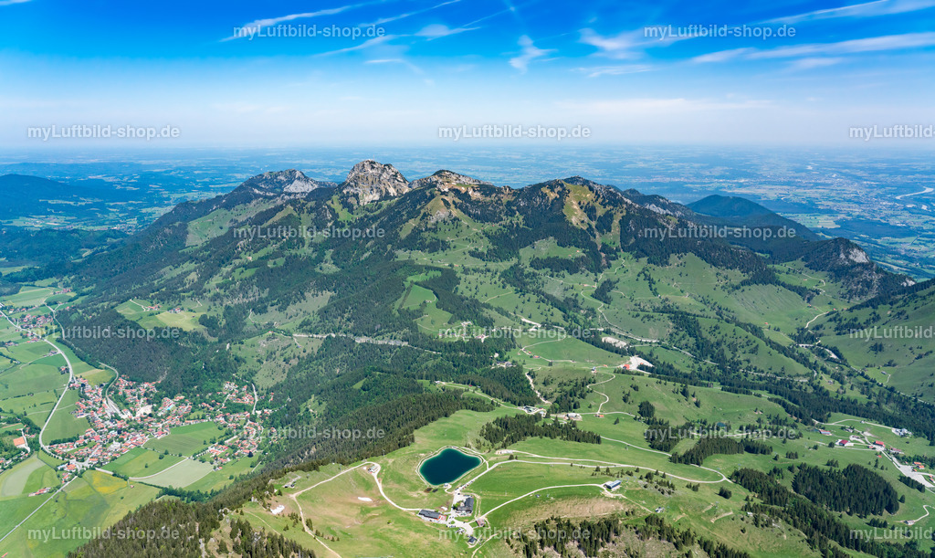 Wendelstein 09-06-2019 (16)-1.psdneu | Großformatige Luftbilder für Ihre Werbung als Download oder Print-Produkt. Luftaufnahmen zur Bewertung beim Kauf einer Immobilie, Grundstück. Baudokumentation vom Haus oder Gewerbegebietes. - Realisiert mit Pictrs.com