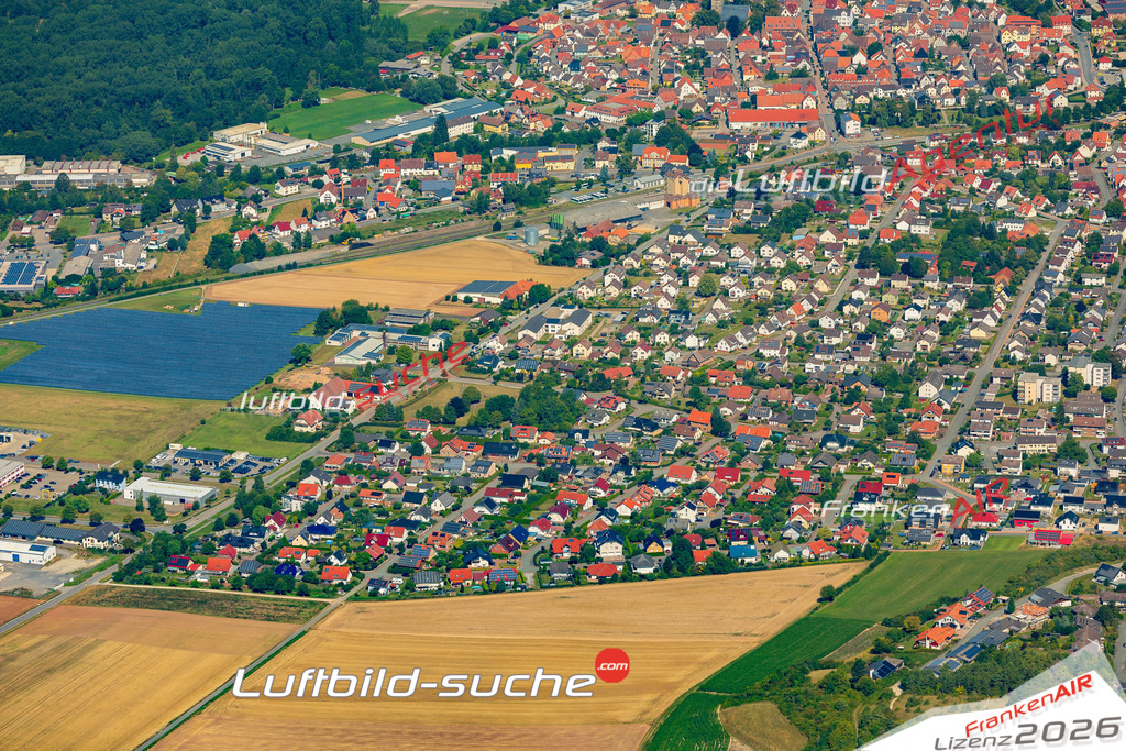 Neue Luftbildaufnahme der Stadt Volkmarsen - Das Luftbild wurde 2025 vom UL-Flugzeug heraus erstellt ( keine Drohnenaufnahme ) - Hochauflösende Luftaufnahme - für Wandbilder und großformatige Ausdrucke geeignet. Das besondere Geschenk!Hier alle&nbsp;Infos zur Lizenzierung der LuftaufnahmeWir fliegen auch dieses Jahr wieder in Ihre Region um Luftbilder zu erstellen.- Luftbild anfragen