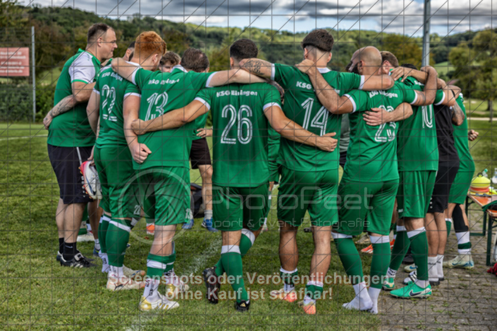 20250831_165309_0010-Bearbeitet | #,TSV Ottenbach (gelb) vs. KSG Eislingen (grün), Fussball, Kreisliga A3 - Bezirk Neckar/Fils, 02. Spieltag, Saison 2025/2026, Rasensportplatz Nebenplatz, Im Buchs, 73113 Ottenbach, 31.08.2025 - 15:00 Uhr,Foto: PhotoPeet-Sportfotografie/Peter Harich