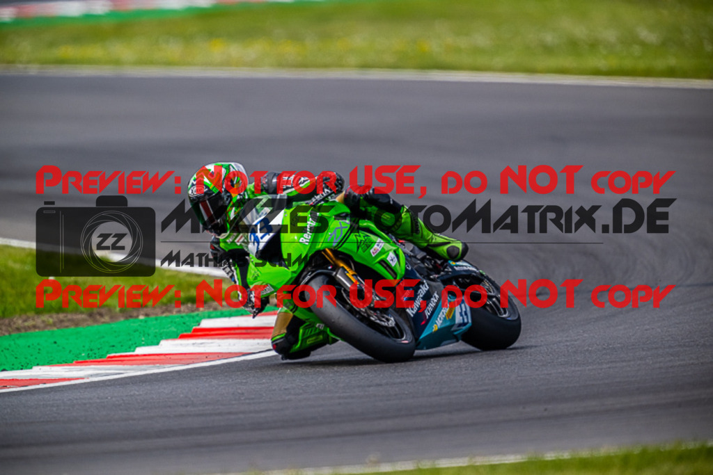 MaZZes_FotoMatrix_220507_97242 | Fotograf Mathias Schmid
Sportfotograf,
Eventfotograf,
Hochzeitsfotograf,
Portraitfotograf