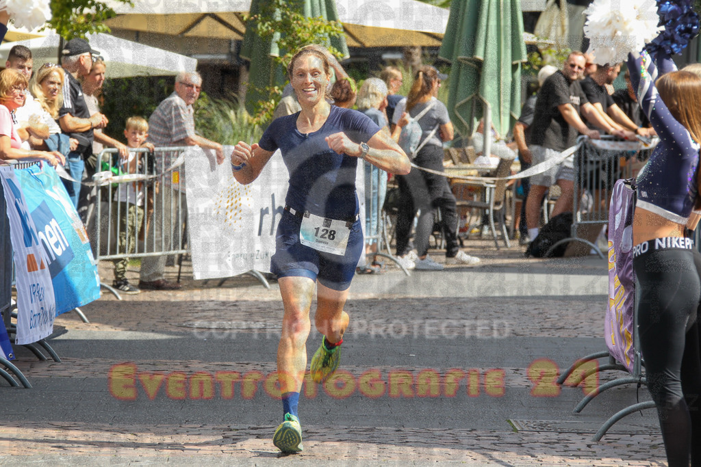250824_1243_EV4_9435 | Sportfotografie im Rhein-Sieg Kreis, Köln, Bonn, NRW, Rheinland Pfalz, Hessen, etc. Unser Tätigkeitsfeld umfasst den Laufsport vom Volkslauf über den Marathon, Duathlon, Triathon bis zum Ultralauf wie Kölnpfad Ultra oder Schindertrail.