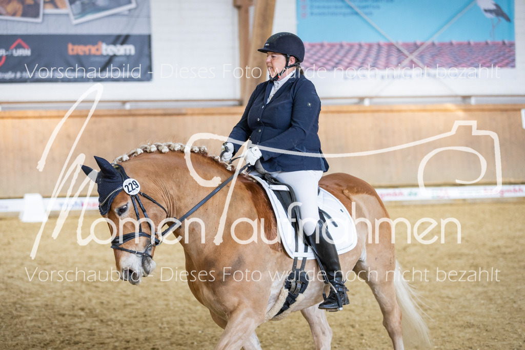 Sth-LPO25-L-Kür-082 | MomenTaufnahmen Pferdesportfotos