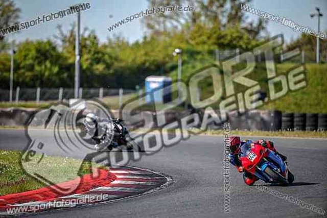 pubi2258 | Professionelle Fotos von Sportveranstaltungen, aber auch Hochzeiten und anderen Events. - Realisiert mit Pictrs.com