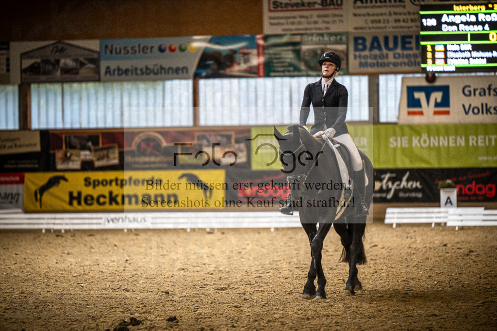 DOS_3509 | Entdecke hochwertige Reitturnierfotos von Foto Oger. Professionell, emotional und authentisch – jetzt Lieblingsmomente im Shop bestellen.Deutschlandweite Turnierfotografie. - Realisiert mit Pictrs.com