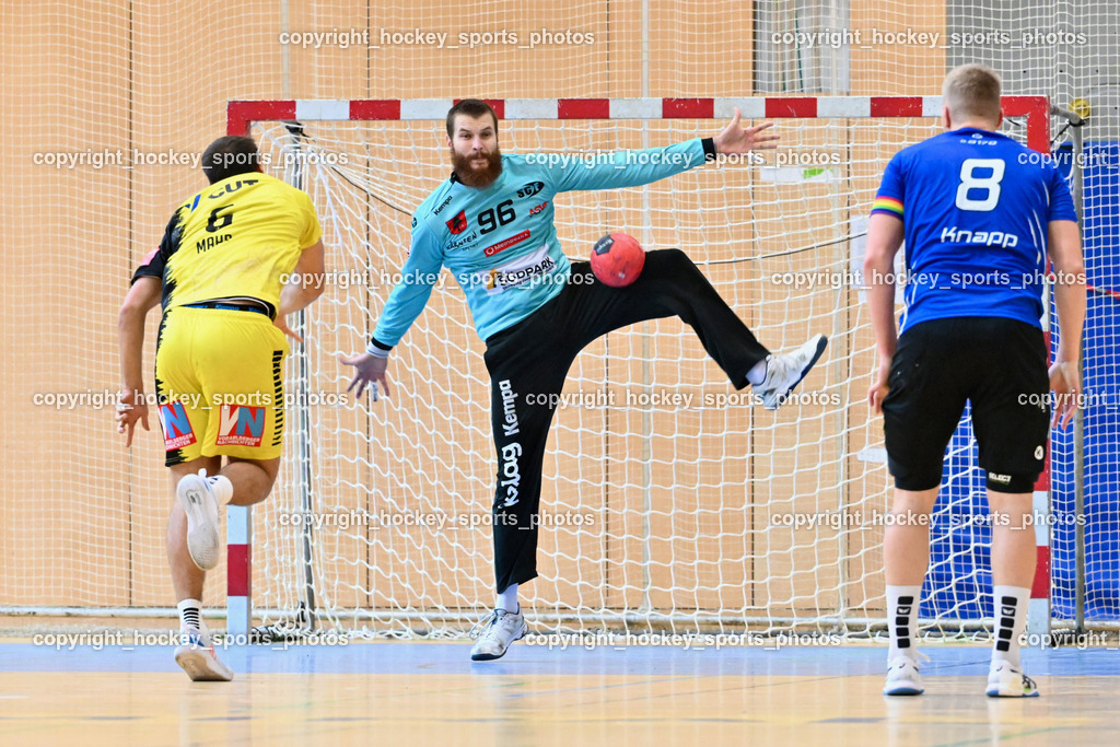 SC Ferlach vs. Bregenz Handball | #6 MAHR Markus Bregenz Handball, #96 KONECNY Micha Martin SC Ferlach, #8 KNAPP Simon SC Ferlach, SC Ferlach vs. Bregenz Handball, SC Ferlach vs. Bregenz Handball am 28.09.2024 in Ferlach (Ballspielhalle Ferlach), Austria, (Photo by Bernd Stefan)
