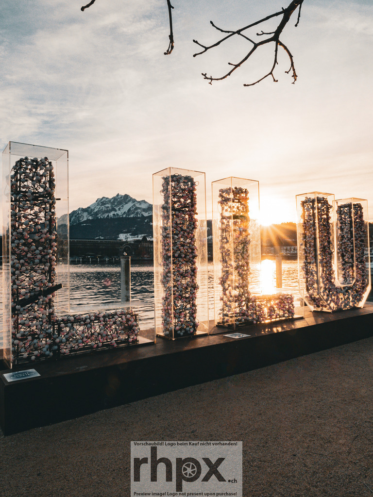 Lilu 2026 | Stimmungsvolle Fotokunst aus Luzern. Erlebe den Pilatus, den See und die Stadt Luzern in exklusiven Aufnahmen in der Fotogalerie & Shop. - Realisiert mit Pictrs.com
