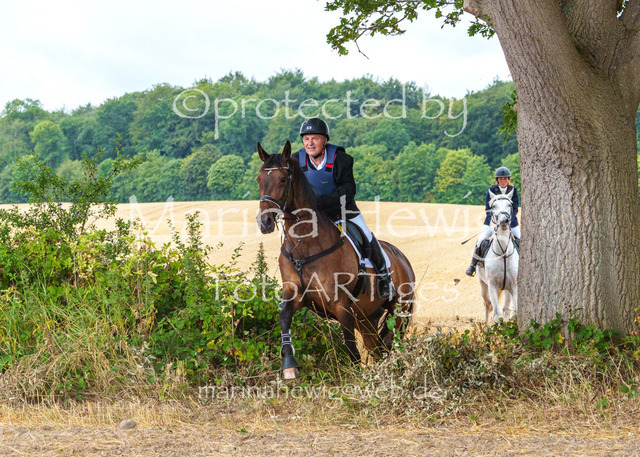 Jagd Knoop 26_MarinaHewigMCH02233 | Fotografie, FotoArt, PferdesportArt, Pferdesportfotografie, Landschaftsfotografie, Reisefotografie, Reise, Pferde - Realisiert mit Pictrs.com
