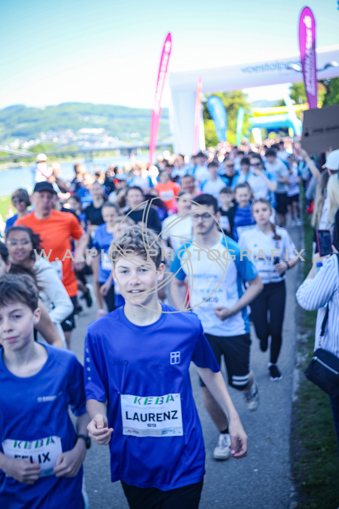 ..... | LINZ,AUSTRIA,27.April 25, Int. 3 Brückenlauf Linz  , Image shows: Photo: WAPICS / Manuel Binder