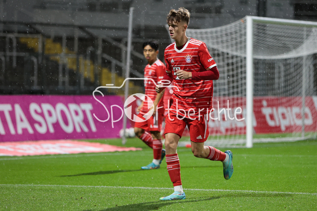 FC Bayern Amateure - 1. FC Nuernberg II | Paul Wanner (FCB #31) in Aktion