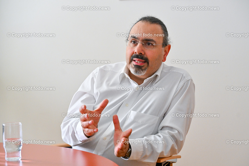 Kurosch Yazdi (Primar)_ 06.02.2024-9 | 06.02.2024, Linz, Kepler Universitaetsklinikum, AUT, Neuromed Campus, im Bild Kurosch Yazdi (Primar, Leitung Klinikzentrum Psychiatrie, Vorstand der Klinik fuer Psychiatrie mit Schwerpunkt Suchtmedizin Kepler Universitaetsklinikum) 