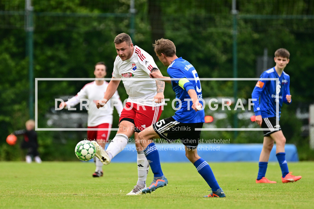 Fußball I Herren I Saison 2024-2025 I Kreisliga I 25. Spieltag I FSV Bliedersdorf-Nottensdorf - VfL Güldenstern Stade II I 035445 | Der Sportfotograf. - Realisiert mit Pictrs.com