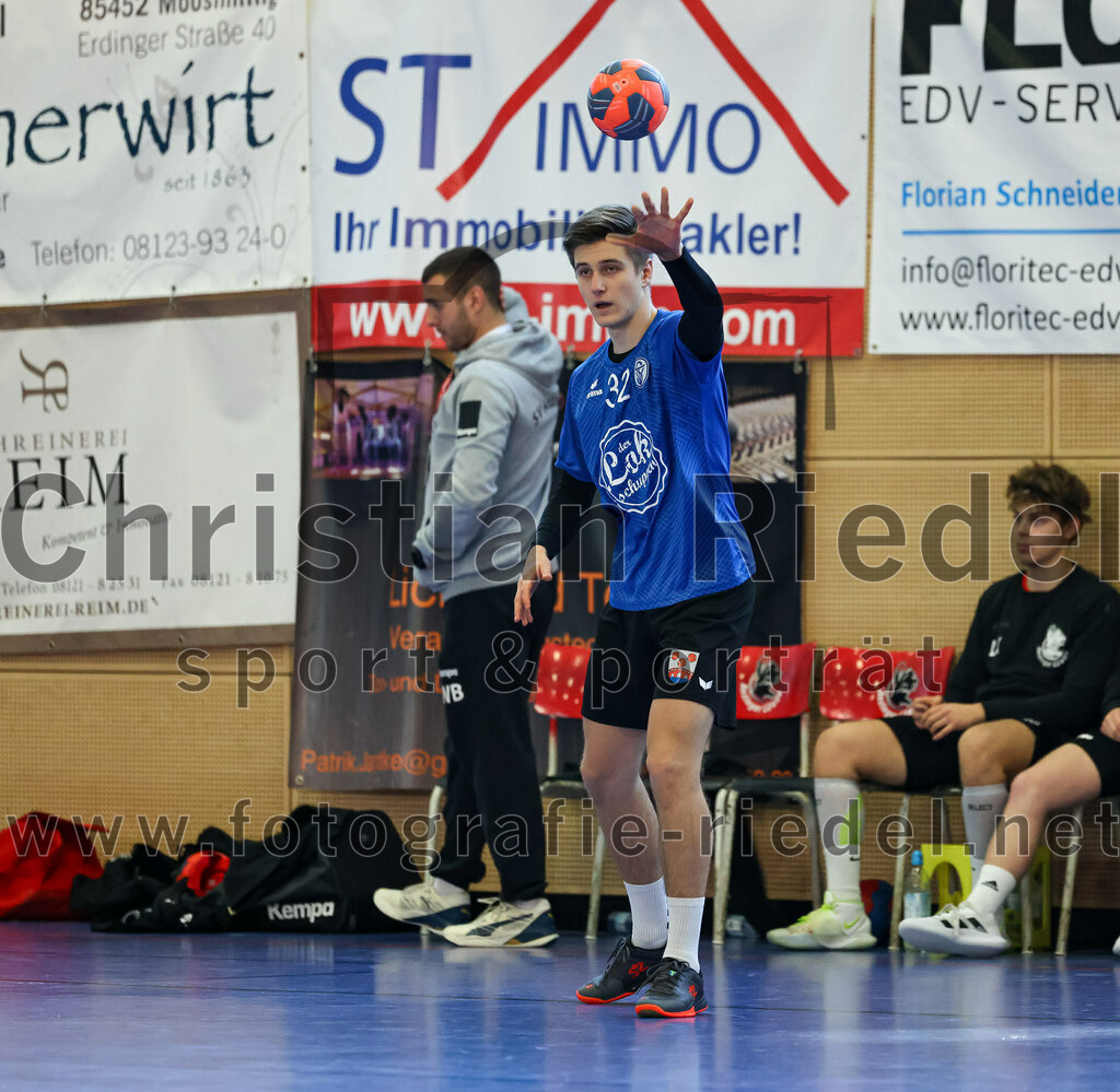 2022-12-17_011_SV_Anzing_gegen_TSV_Simbach | Anzing, Deutschland, 17.12.2022:
Handball, Bayernliga männliche A-Jugend 2022 / 2023, 9. Spieltag, SV Anzing gegen TSV Simbach, Endergebnis: 39:30

Philipp Staniek (TSV Simbach, #32)

Foto: Christian Riedel / fotografie-riedel.net