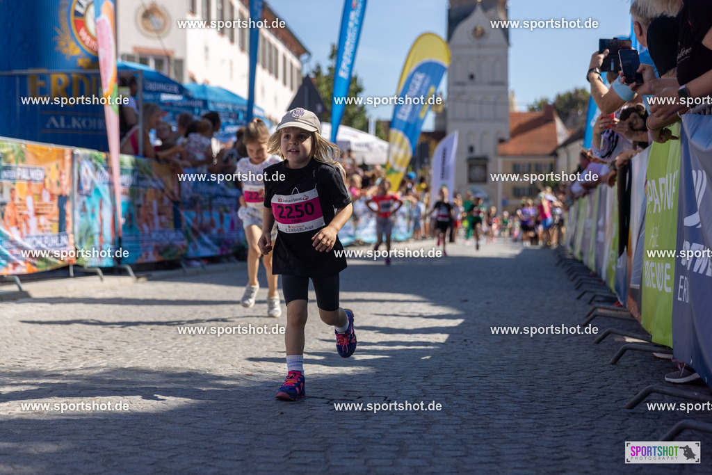 VJ__3051 | Stadtlauf Erding 2025 #stadtlauferding #erdingstadtlauf #stadtlauf_erding #laufmotivation #trisporterding #yourpictrs #sportshot_your_pictrs