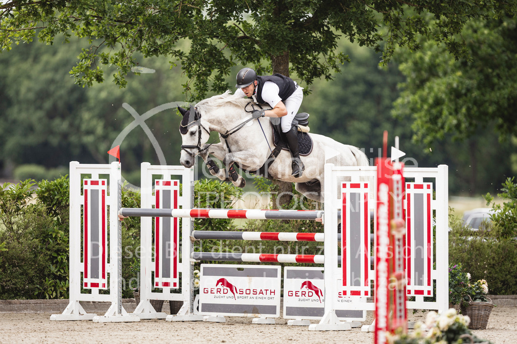 250622_Lemwerder_M2-SprmstAnf-809 | Deine schönsten Turniermomente als professionelle Fotos! Entdecke hochwertige Pferdesport-Fotografie im Online-Shop. Jetzt Fotos finden & bestellen!