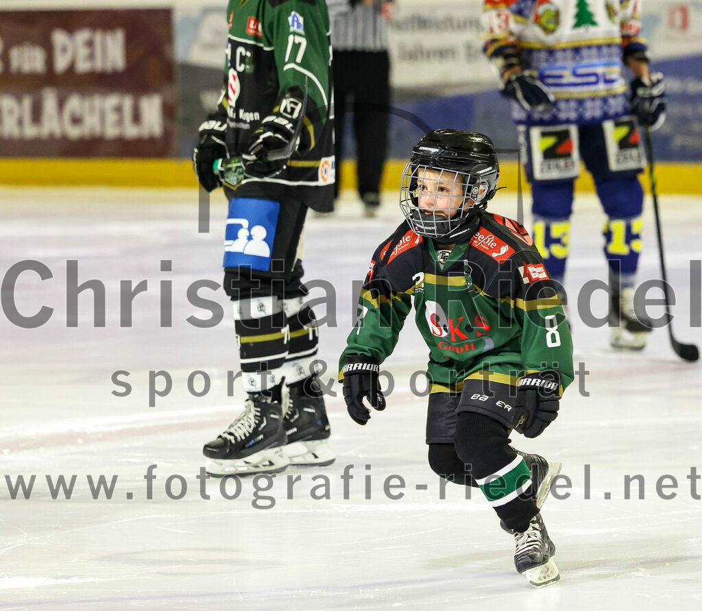 2022-12-09_019_TSV_Erding_gegen_EHC_Waldkraiburg | Erding, Deutschland, 09.12.2022:
Eishockey, Bayernliga 2022 / 2023, 19. Spieltag, TSV Erding gegen EHC Waldkraiburg, Endergebnis: 9:2

Foto: Christian Riedel / fotografie-riedel.net
