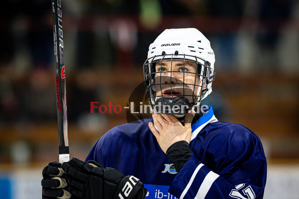Peißenberg MINERS gegen EV Dingolfing ISAR RATS | Eishockey Bayernliga 2025/26 Vorrunde 28. Spieltag, Peißenberg MINERS gegen EV Dingolfing ISAR RATS, 20260118,Nepomuk RIEGER (MINERS 97) beim Aufwärmen, Portrait, Freisteller,2026-01-18 in Peißenberg (flatbuy Arena Peißenberg), Nepomuk RIEGER (MINERS 97)Copyright: WolfgangxLindner www.foto-lindner.de