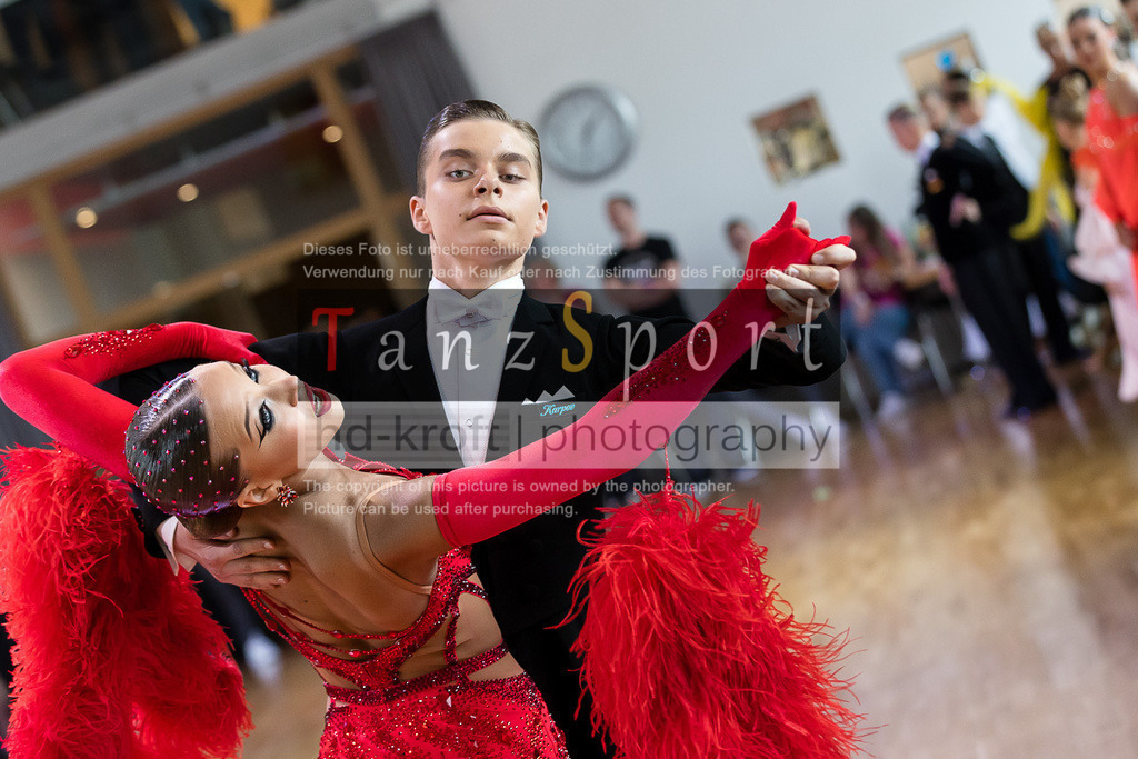 20240615_DM-Jun2-Kombi_08906 | Tanzsportbilder, Standardtanz, Lateintanz, WDSF, DTV, LTVB, dancecomp, goc, hessen tanzt, blaues band der spree, walzer, tango, wiener walzer, slowfox, quickstepp, samba, rumba, cha-cha-cha, paso doble. jive, hd-kroft photography, turniertanzsport