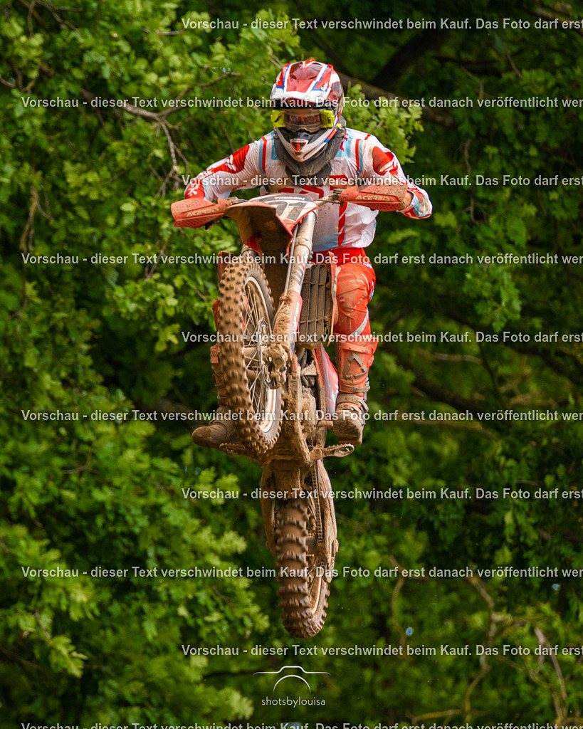 20260607_MSCParmen-0407 | Sportfotografin aus Berlin-Brandenburg mit Fokus auf Motocross. Ich halte deine sportliche Leistung und echte Emotionen auf und neben der Strecke professionell fest. Entdecke die Fotos von deinem Rennen und bestelle sie direkt hier im Shop.