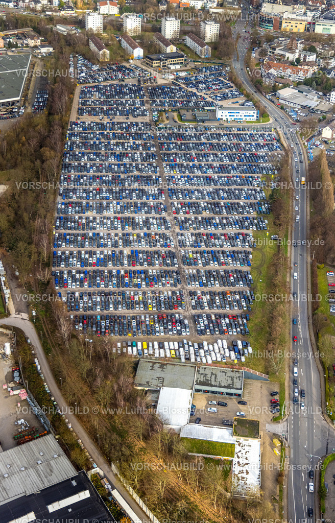 Hattingen251200261 | Luftbild, Gewerbegebiet Nierenhofer Straße, ehemaliges O&amp;K Gelände für geplantes Stadtquartier, aktuell Großparkplatz mit Hunderten von PKW, Polizeiwache Hattingen, Rosenthal, Hattingen, Ruhrgebiet, Nordrhein-Westfalen, Deutschland