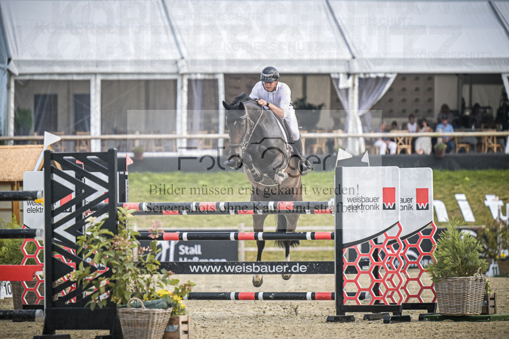 DOS_0803 | Entdecke hochwertige Reitturnierfotos von Foto Oger. Professionell, emotional und authentisch – jetzt Lieblingsmomente im Shop bestellen.Deutschlandweite Turnierfotografie. - Realisiert mit Pictrs.com