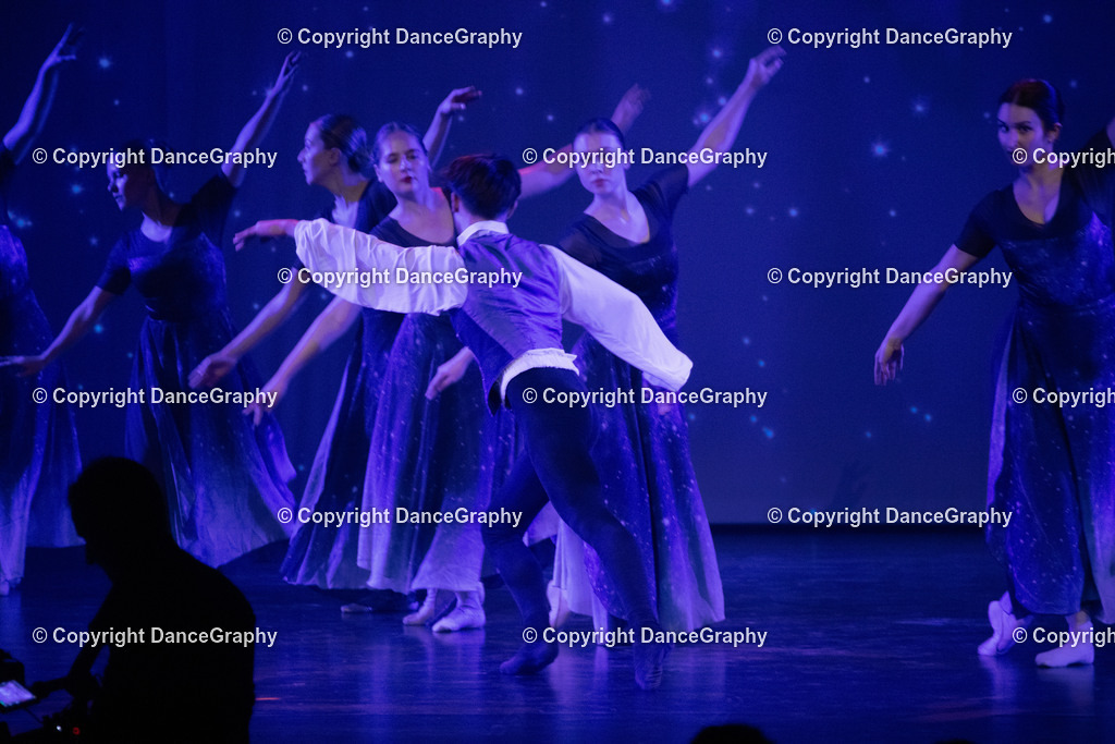 GPHY2365 | DanceGraphy - Realisiert mit Pictrs.com